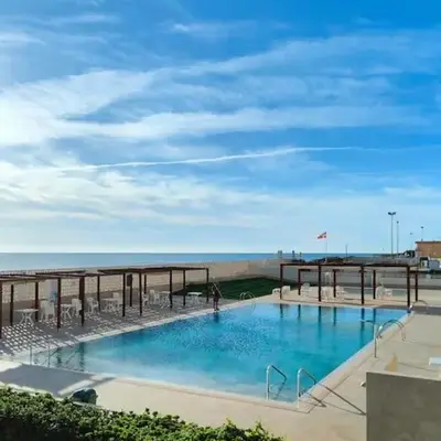 Apartamento prémium con 5 Piscinas Barbacoa Tenis Frontenis