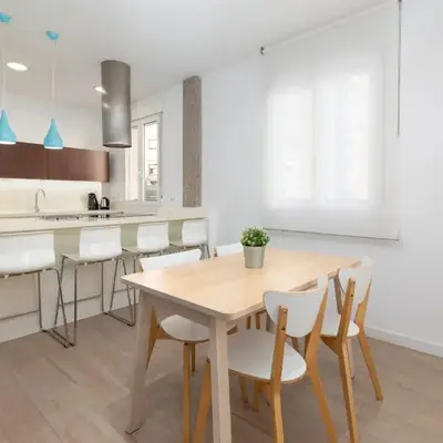 ApartUP Valencia Opera