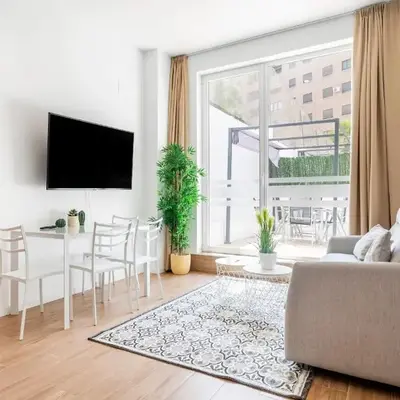 SOROLLA APARTMENTS CENTRAL Station