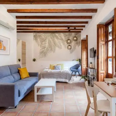 Sunny Modern Flat by Mercado Central
