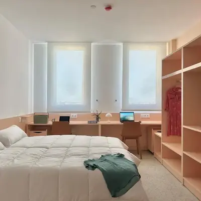 Valencia Tower