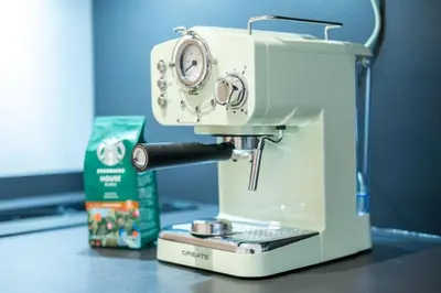 a white sewing machine sitting on top of a counter at Flats nou Mestalla in Valencia