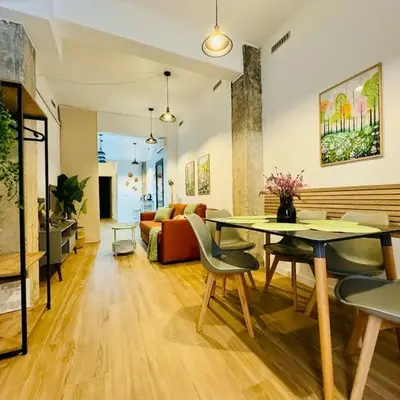 ORI A Cool & wide apartment next to historic center