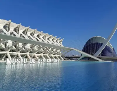 a rendering of the msg sydney opera house at Casa Pedro Cabanes in Valencia