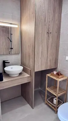 a bathroom with a sink and a mirror at Apartamento Boutique Valencia 4-Pax - C-3 in Valencia