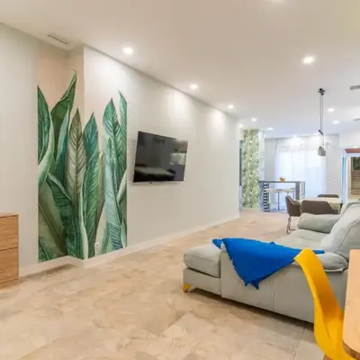 Invalencia - Calixto Delight House