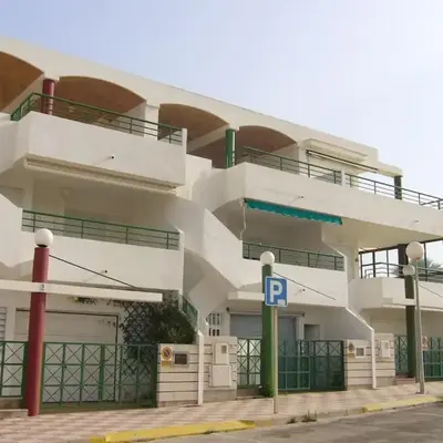 Primer piso de 2 habitaciones en unifamiliar frente al mar