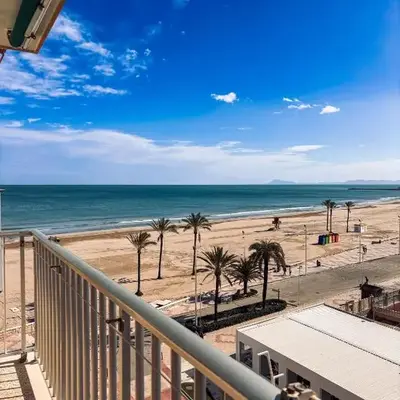 Primera línea en playa de Cullera