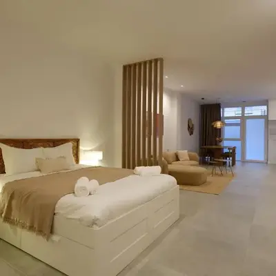 Milos cozy