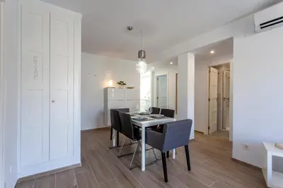 a dining room with a table and chairs at Valencia Flat Rental Malvarrosa Beach zone in Valencia