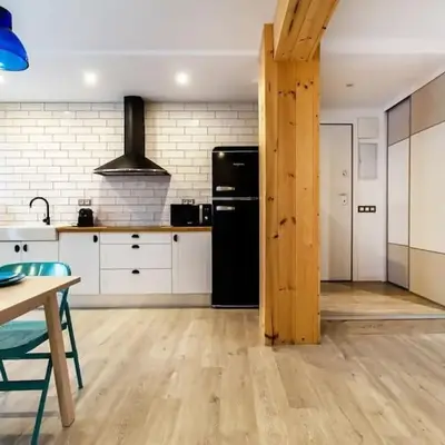 Chic y renovado loft en la playa