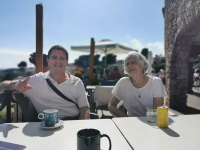 Gallery image of Alex and Renate in Valencia