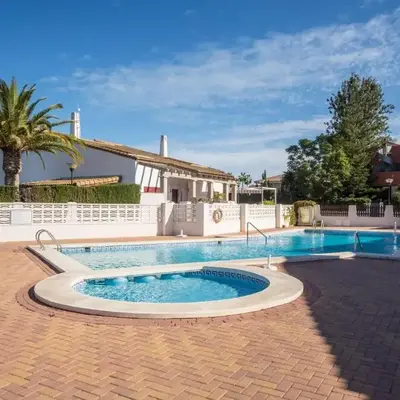 2 Bedroom Pet Friendly Home In Sagunto